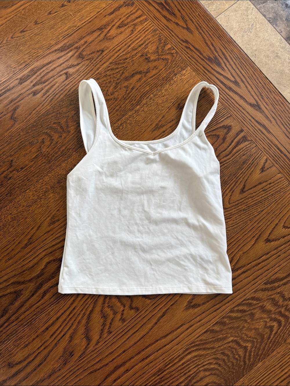 Aeropostale White Women's Scoop Tank